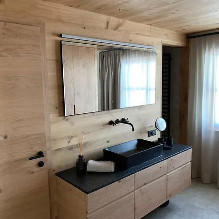 Boutique Chalet Almrausch * Lech am Arlberg