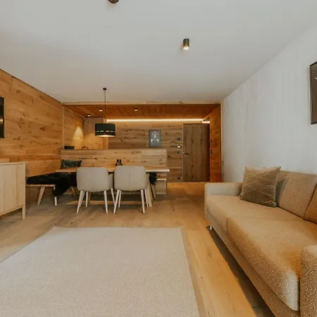 Boutique Chalet Almrausch * Lech am Arlberg